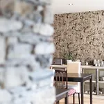 Bed & Breakfast Maison Seignou 3*