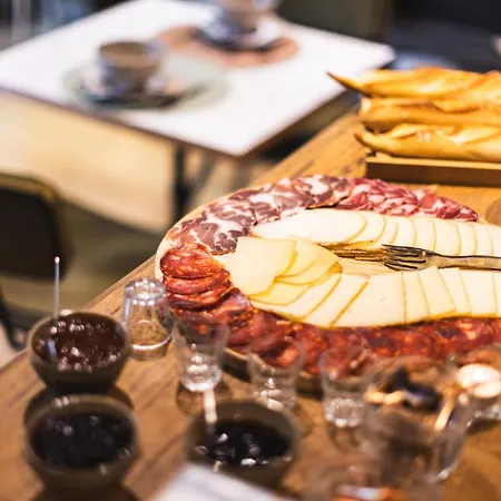 Maison Seignou Couette-café